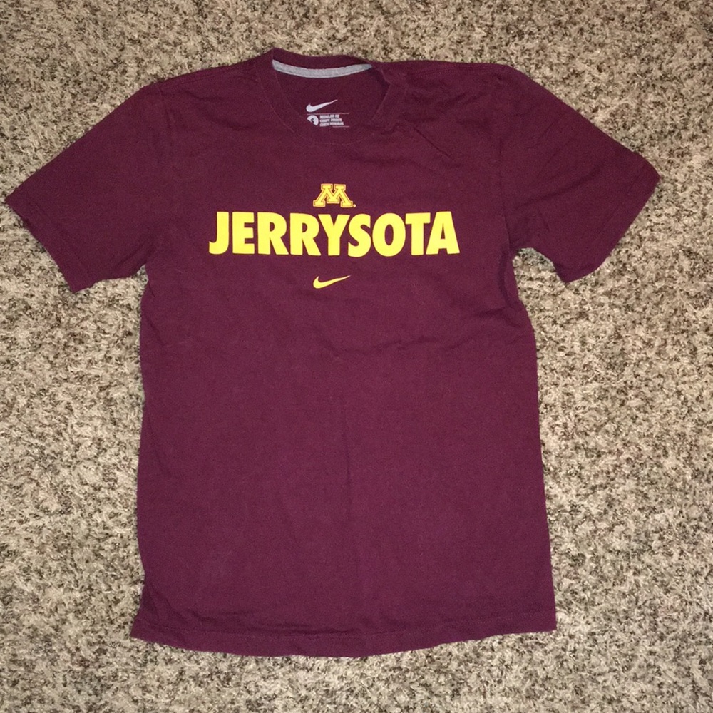 **Moving Sale**Nike Minnesota Gophers Tee